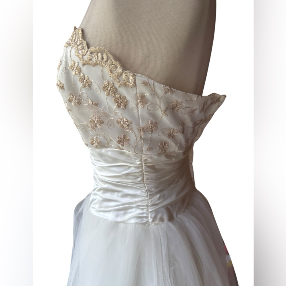 1980s/90s Jessica McClintock for Gunne Sax Off White Embroidered Satin Tulle Par - Picture 8 of 11